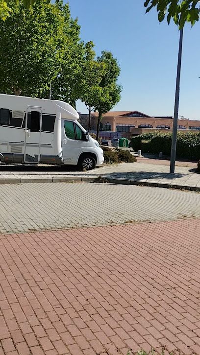 Aparcamiento del cementerio viejo