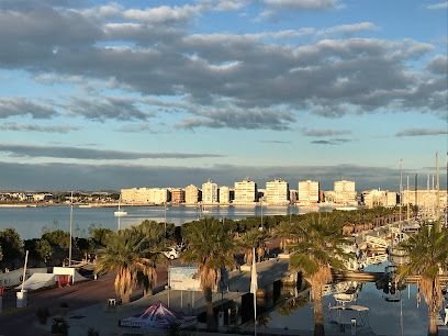 Parking Marina Salinas