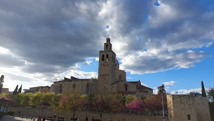 Parque de estacionamiento del Monasterio