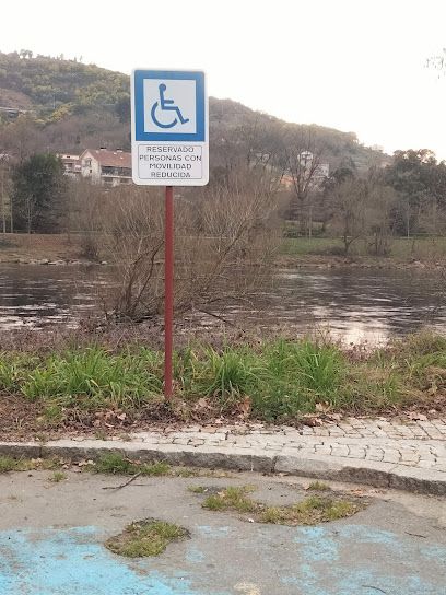 Aparcamiento movilidad reducida