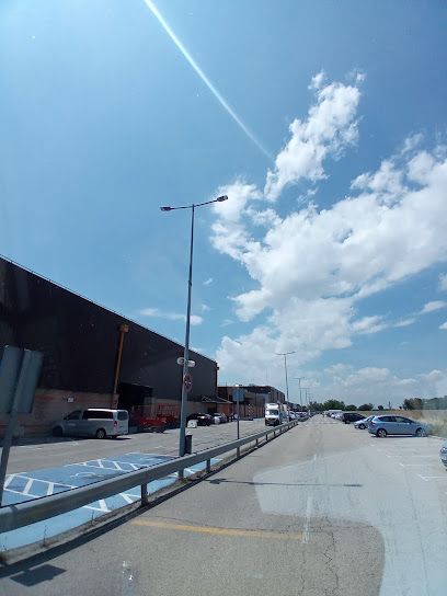 Aparcamiento Vl Clientes CC Parque Corredor
