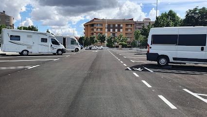 Área de servicio y estacionamiento de autocaravanas de León