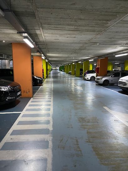 Parking Hospital Moisès Broggi