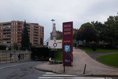 Aparcamiento Cruces