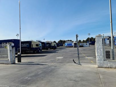 Parking Trucks Comprum / Calsina Carre