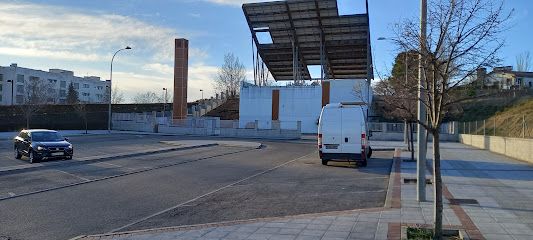 Aparcamiento de la Placa Fotovoltaica y zona Envac