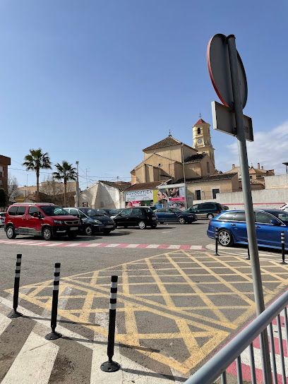 Aparcamiento gratuito / free parking