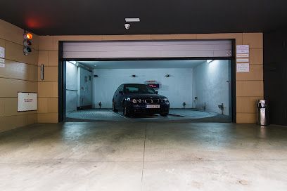 Parking del Mercado de San Ildefonso