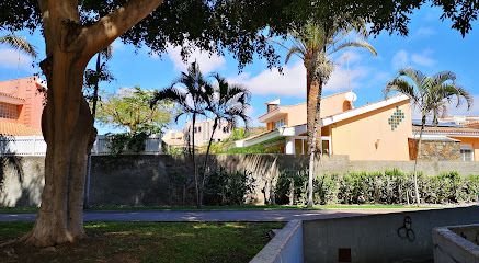 Aparcamientos / Parkhaus