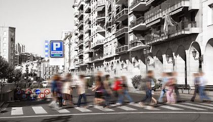 Aparcamientos Espolón : Parking en el centro de Logroño