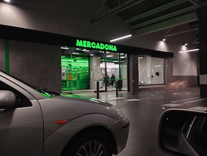Parking Mercadona Puente Castro