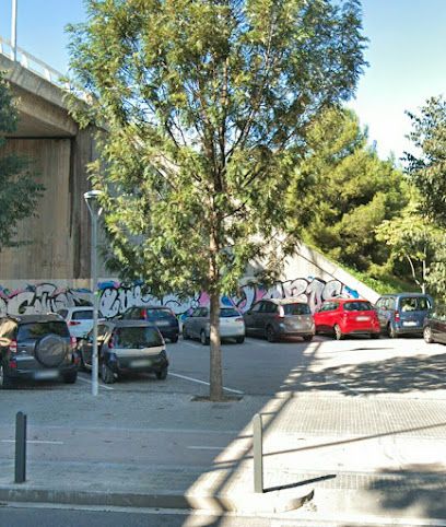 Aparcamiento de los huertos urbanos de Can Mercader