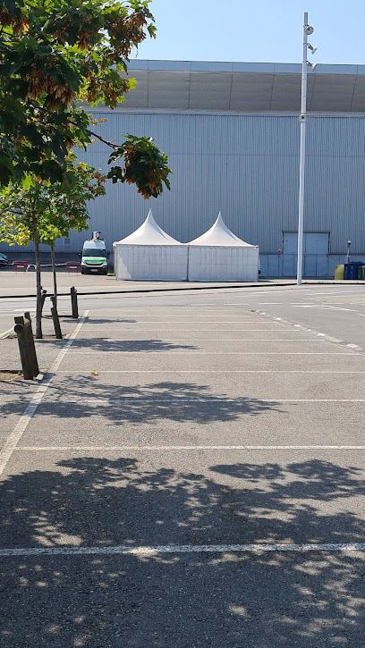 Colonia el Pisón Parking