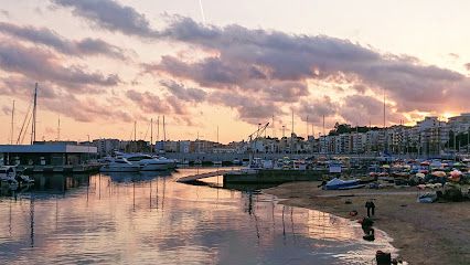 Aparcamiento Club Vela Blanes