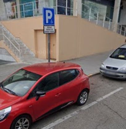 Aparcamiento Discapacitados