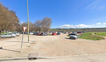 Calle del Río Bornoba, 3 Parking