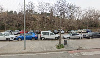 Parking Público de tierra