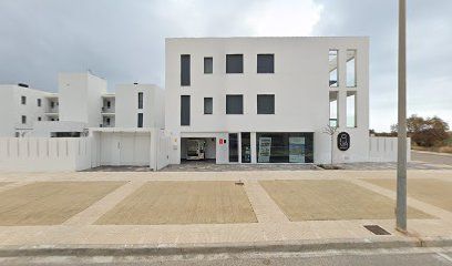 Oliva Suites Parking