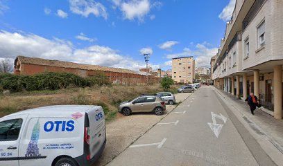 PARKING PÚBLIC. 75 PLACES
