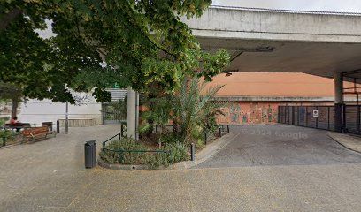 Parking exclusiu clients del Mercat de Salt