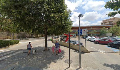 Estacionamiento de recarga eléctrica