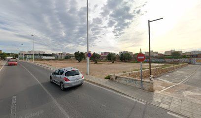 [P] Aparcamiento Gratuito