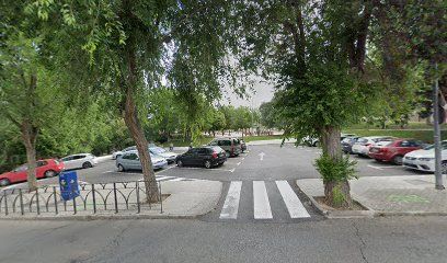 Calle Isaac Peral, 19 Parking