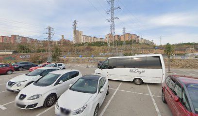 Aparcament de la piscina de Can Mercader