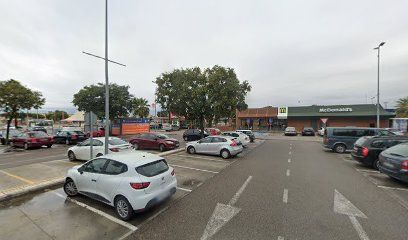 Parking gratuito - Bahía Mar
