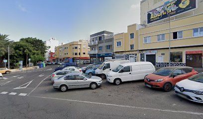 Calle Don Pedro Infinito Parking