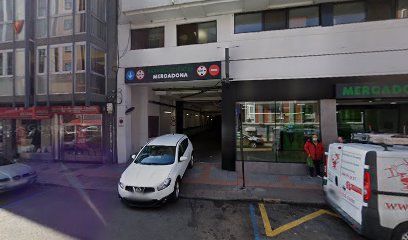 Parking Mercadona Padre Isla
