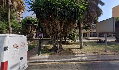 Av. de la Aurora Parking