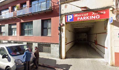 Mercat Xines Parking