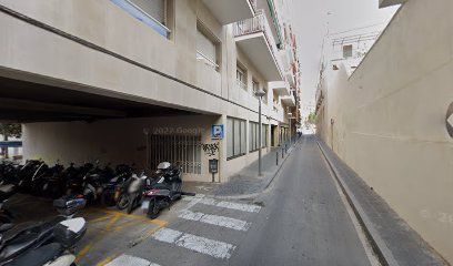 Plaza aparcamiento motos c/Girona