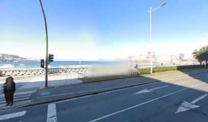 Acceso peatonal a aparcamiento Orzán - Riazor