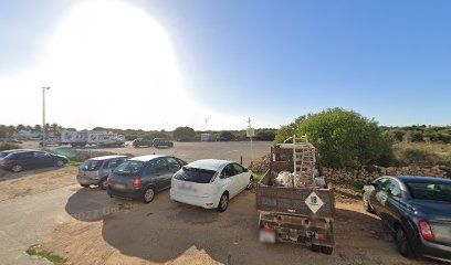 Aparcamiento autocaravanas sin servicios.